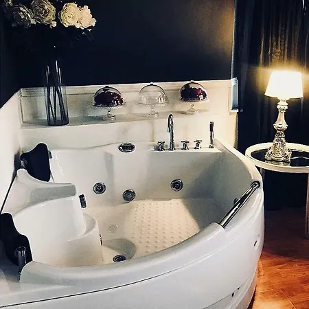Le Supreme Love hotel