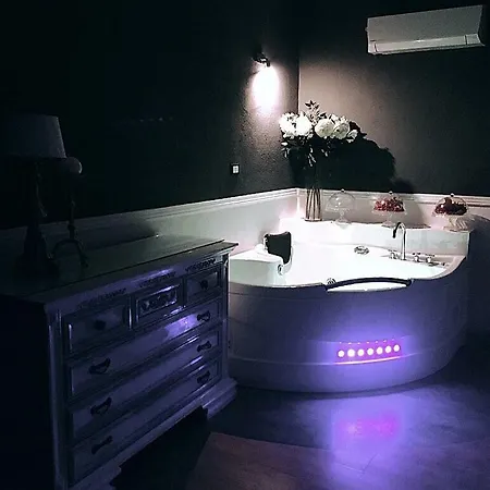Le Supreme Love hotel