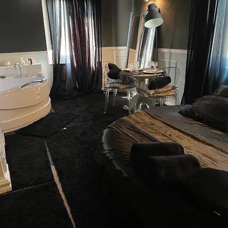 Love hotel Le Supreme *