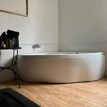 Love hotel Le Supreme